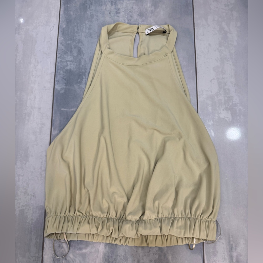 Stylish Sleeveless Top in Light Green